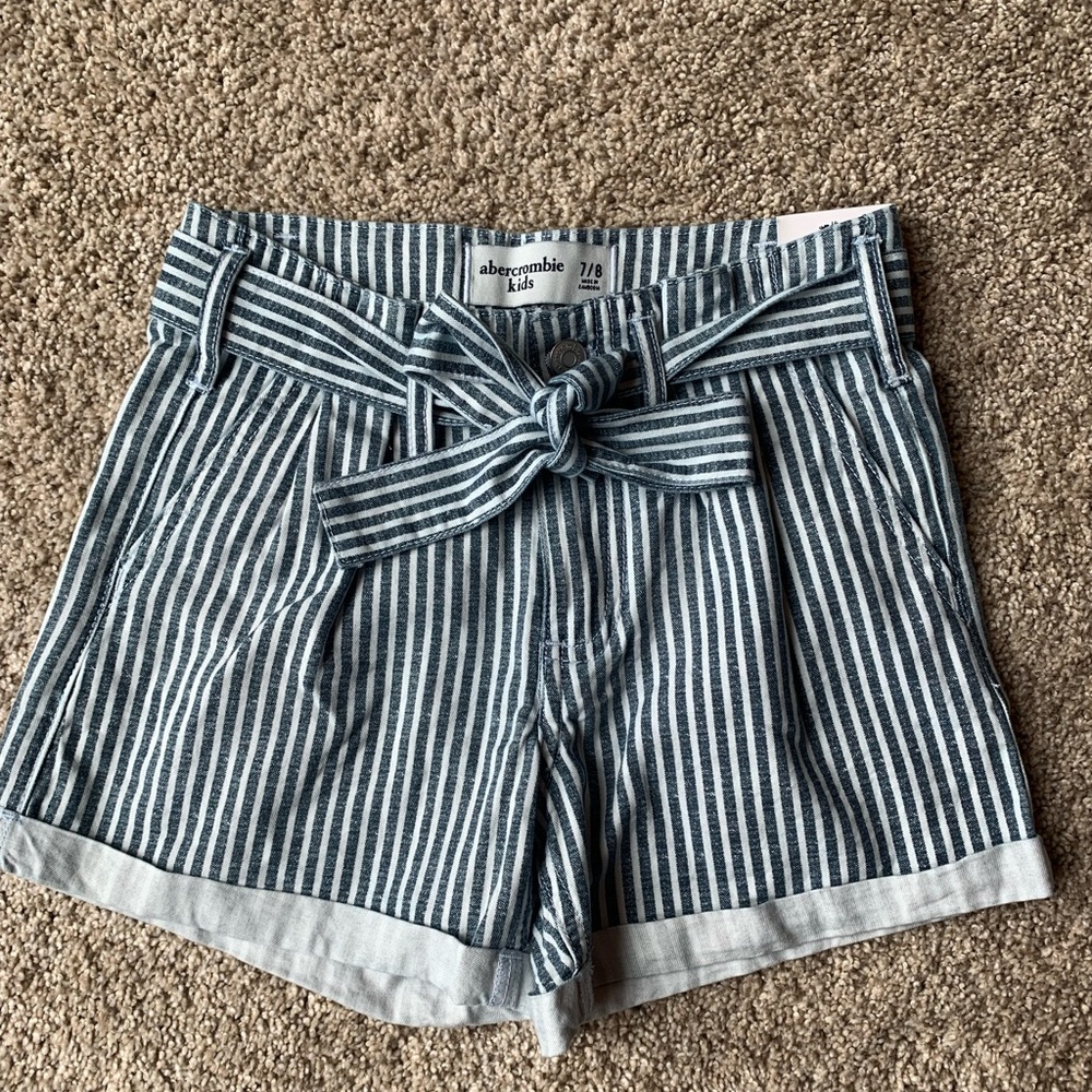 NWT Abercrombie kids blue stripe shorts